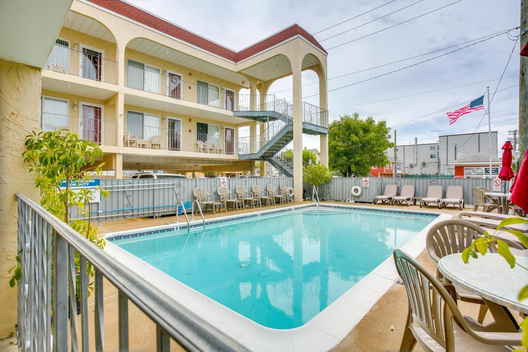 Quaint Wildwood Condo About Walk To Beach! Eksteriør billede